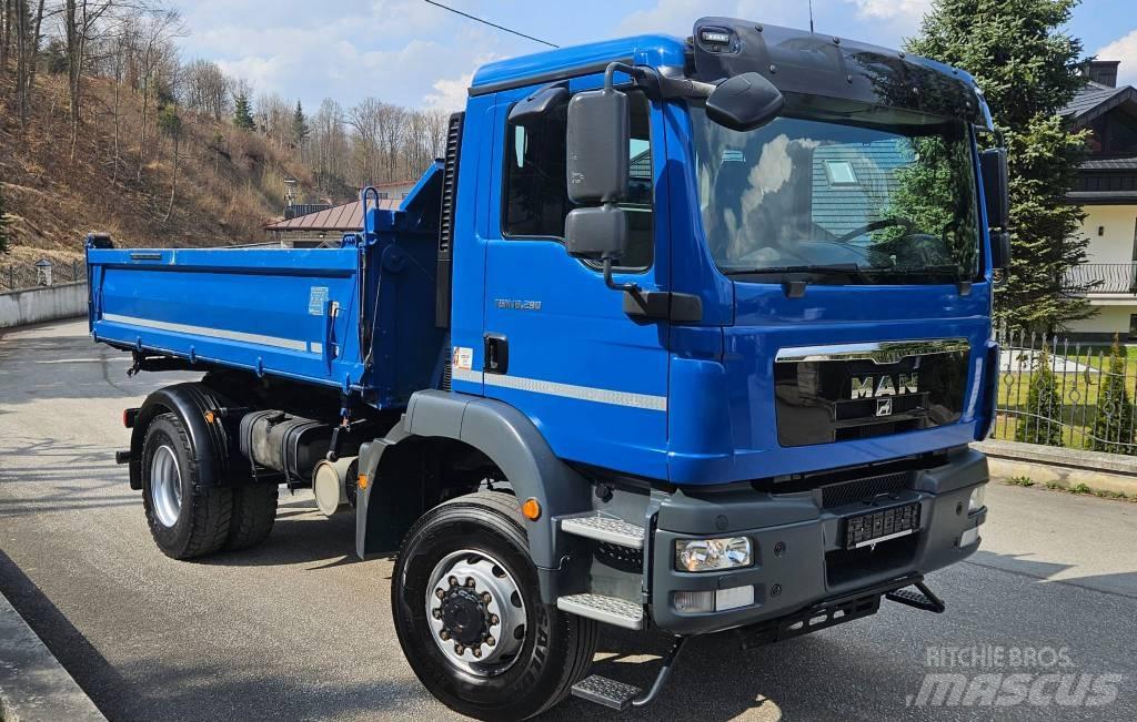 MAN TGM 18.290 4X4 شاحنات قلابة