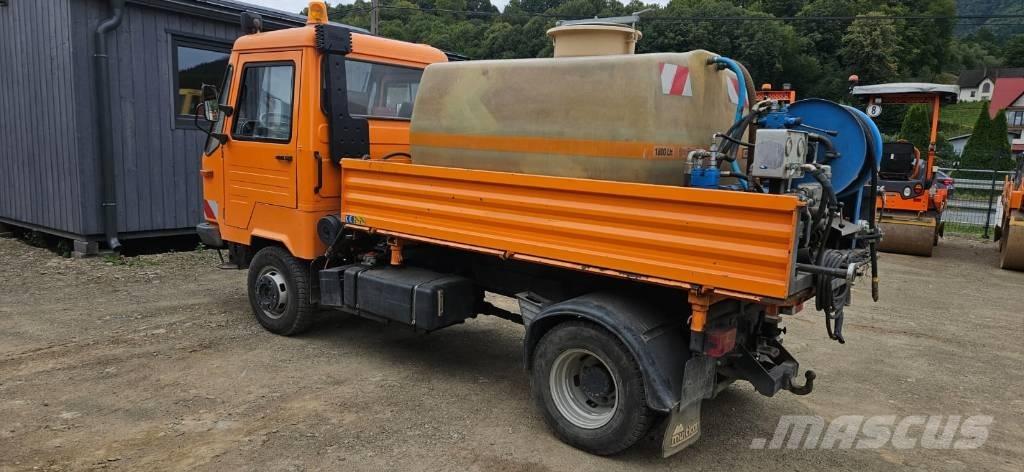 Multicar M 26 4X4 شاحنات قلابة