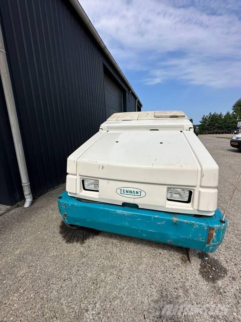 Tennant 8410 كناسات