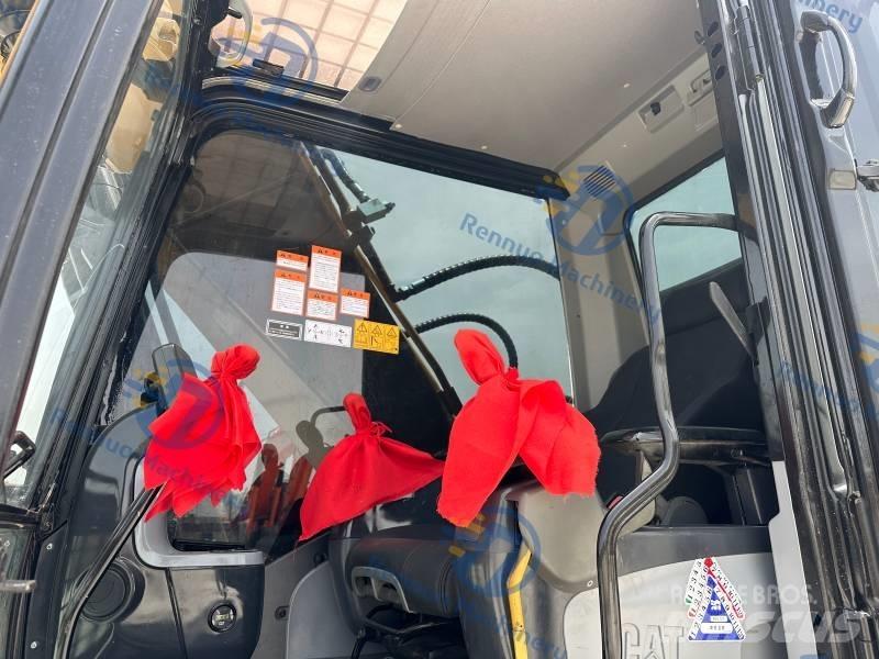 CAT CAT323D2L حفارات زحافة