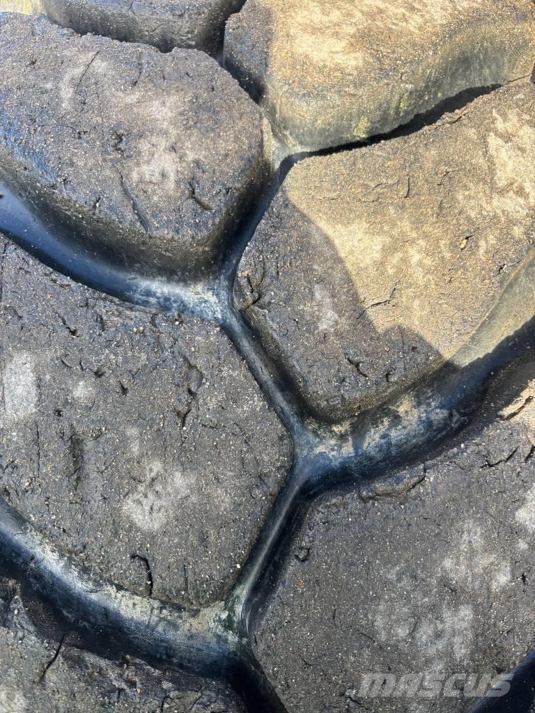 Volvo L 70 H لوادر بعجل