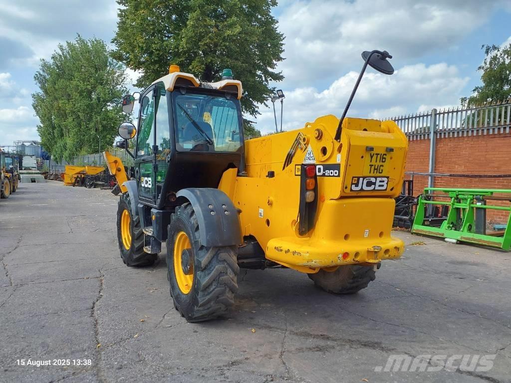 JCB 540-200 مناولات متداخلة