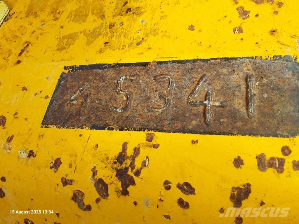 JCB 540-200 مناولات متداخلة