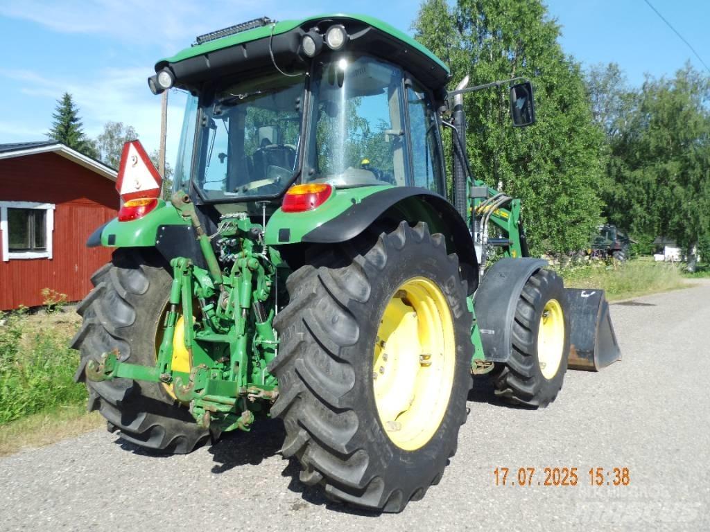 John Deere 5100 M الجرارات
