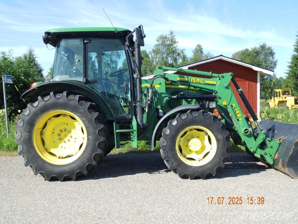 John Deere 5100 M الجرارات