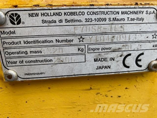 New Holland E 70 SR حفارات وسط 7 طن - 12 طن