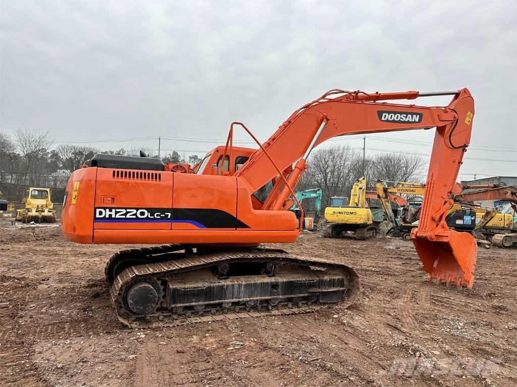 Doosan DH220-7 حفارات زحافة