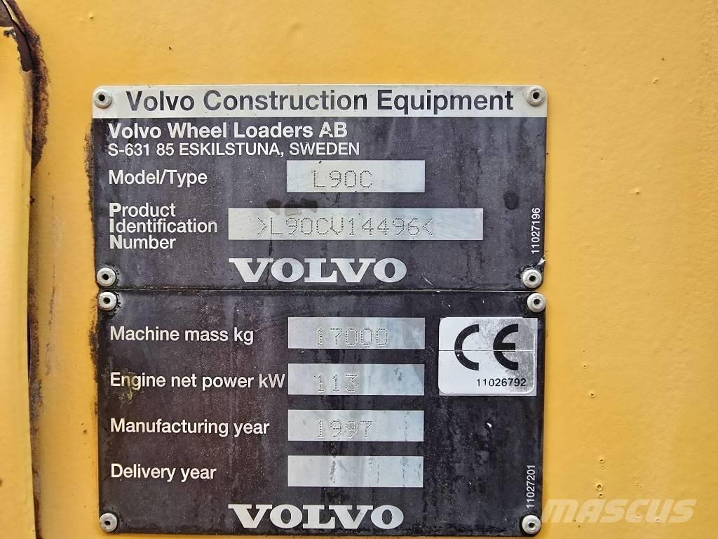 Volvo L 90 C لوادر بعجل