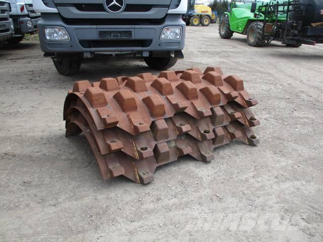 Bomag BW 177 D مداحل أحادية الأسطوانة