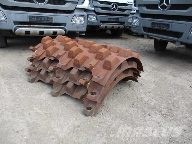 Bomag BW 177 D مداحل أحادية الأسطوانة