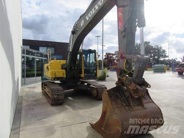 Volvo EC 210 B LC حفارات زحافة