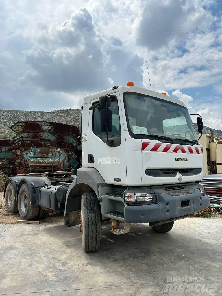 Renault Kerax 370 وحدات الجر