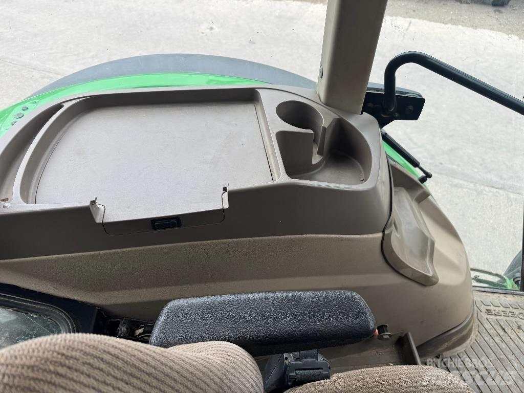 John Deere 5100 R الجرارات