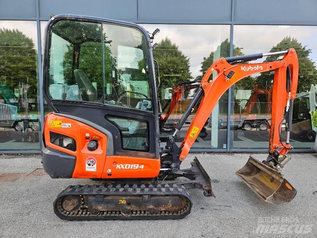Kubota KX 019-4 حفارات صغيرة أقل من 7 طن (حفارات صغيرة)