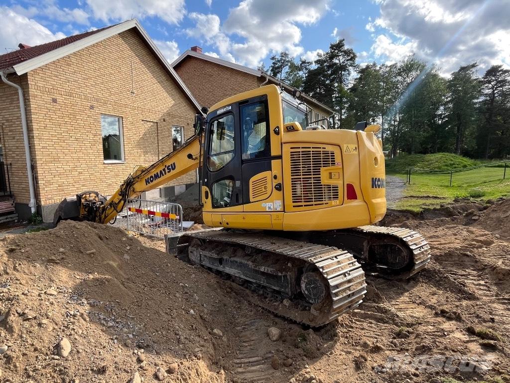 Komatsu PC138US-11 حفارات زحافة
