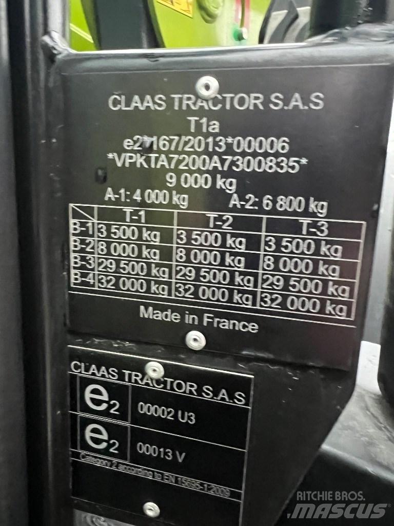CLAAS Arion 440 CIS الجرارات