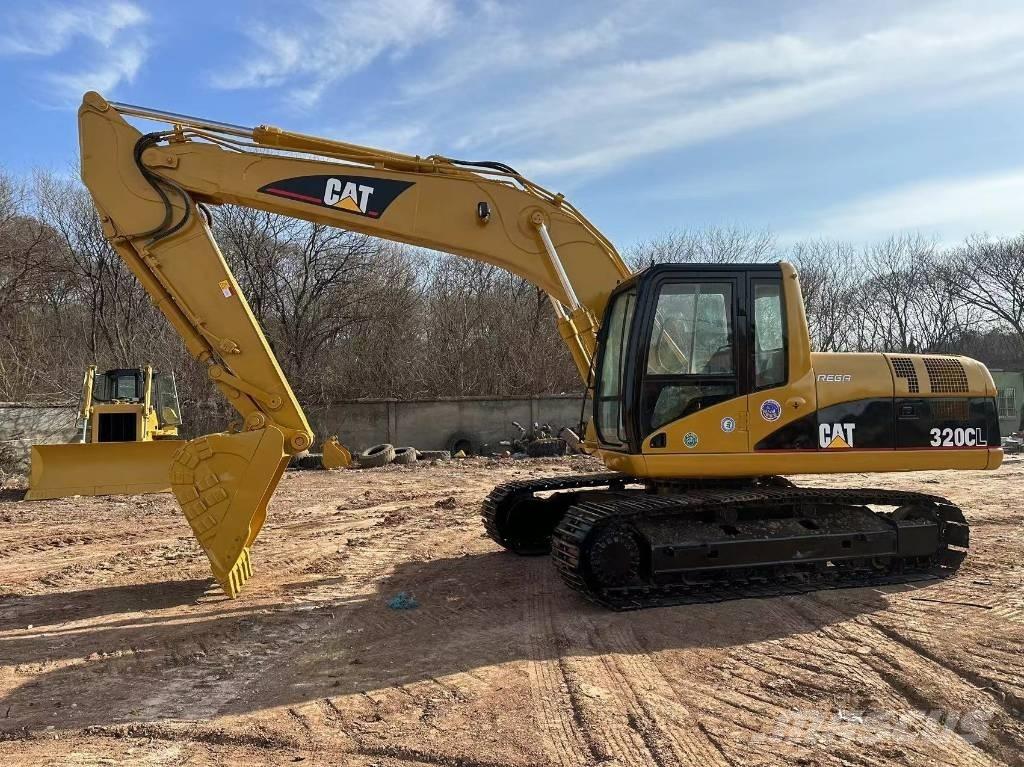 CAT 320 C L حفارات زحافة