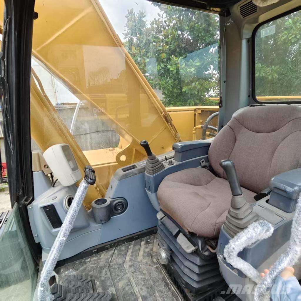 CAT 320 C L حفارات زحافة