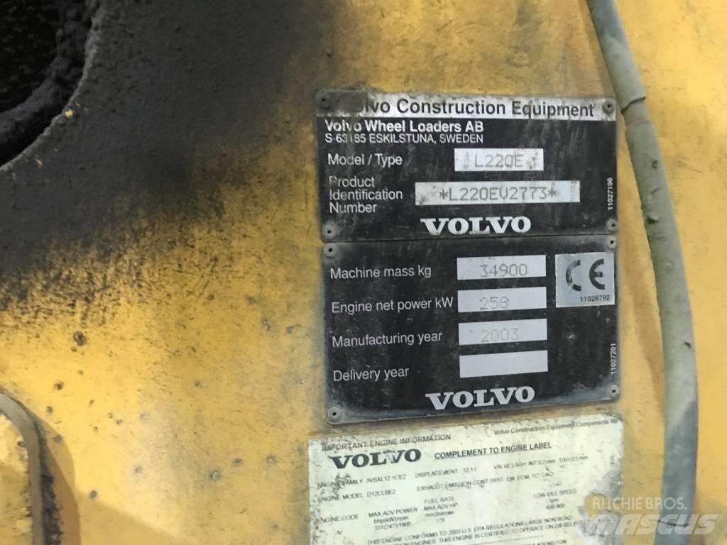 Volvo L 220 E لوادر بعجل
