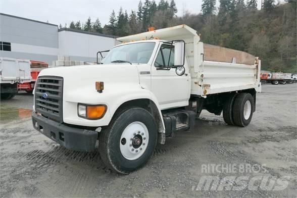 Ford F800 شاحنات قلابة