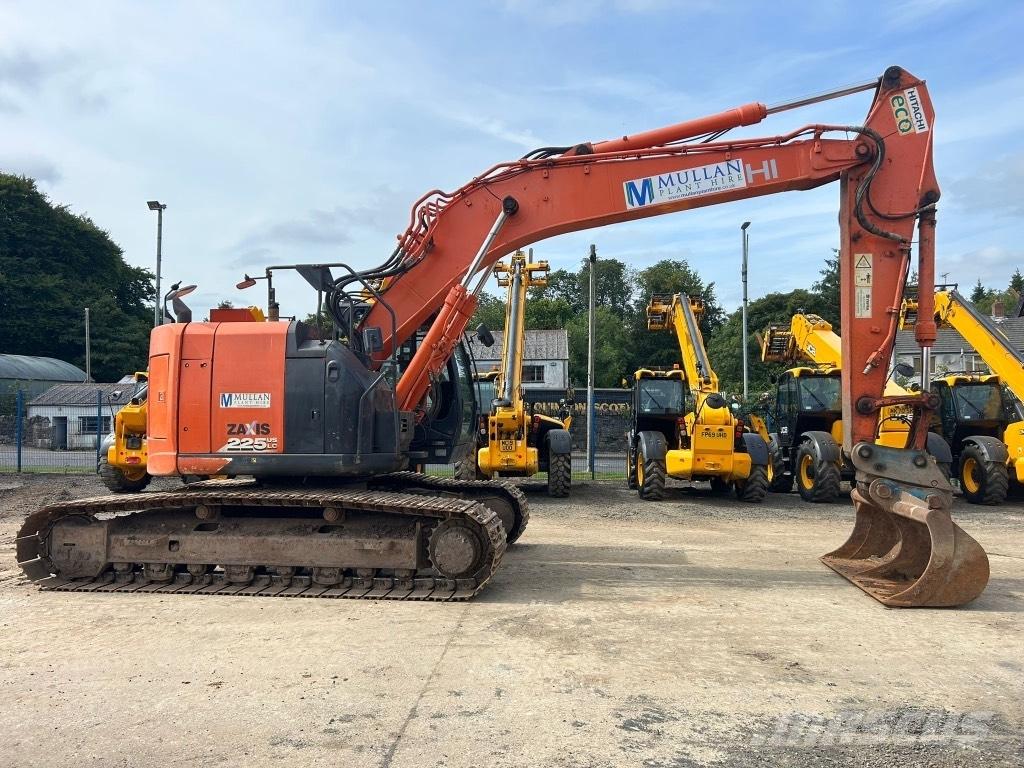 Hitachi ZX225 USLC-6 حفارات زحافة