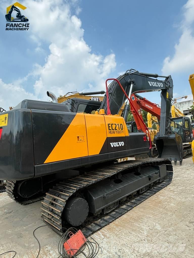 Volvo EC 210 حفارات زحافة