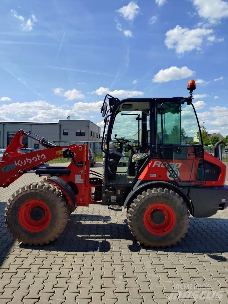 Kubota R 090 لوادر بعجل