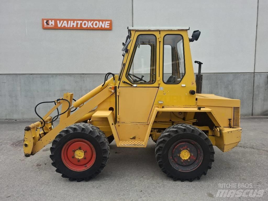 Kramer 212 لوادر بعجل