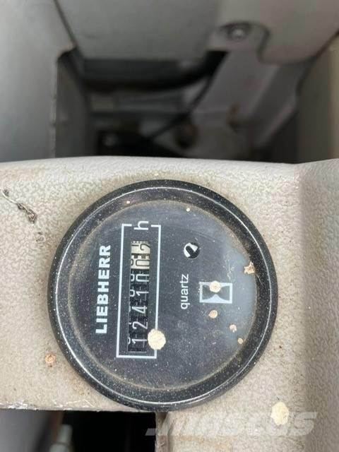 Liebherr A954 C HD مناولات المخلفات / مناولات صناعية