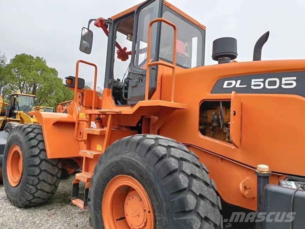 Doosan DL505 لوادر بعجل