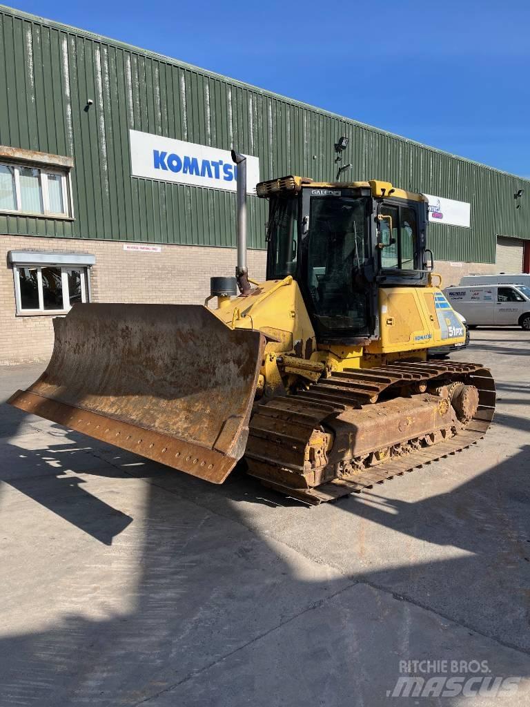 Komatsu D 51 PX-22 بلدوزرات مجنزرة