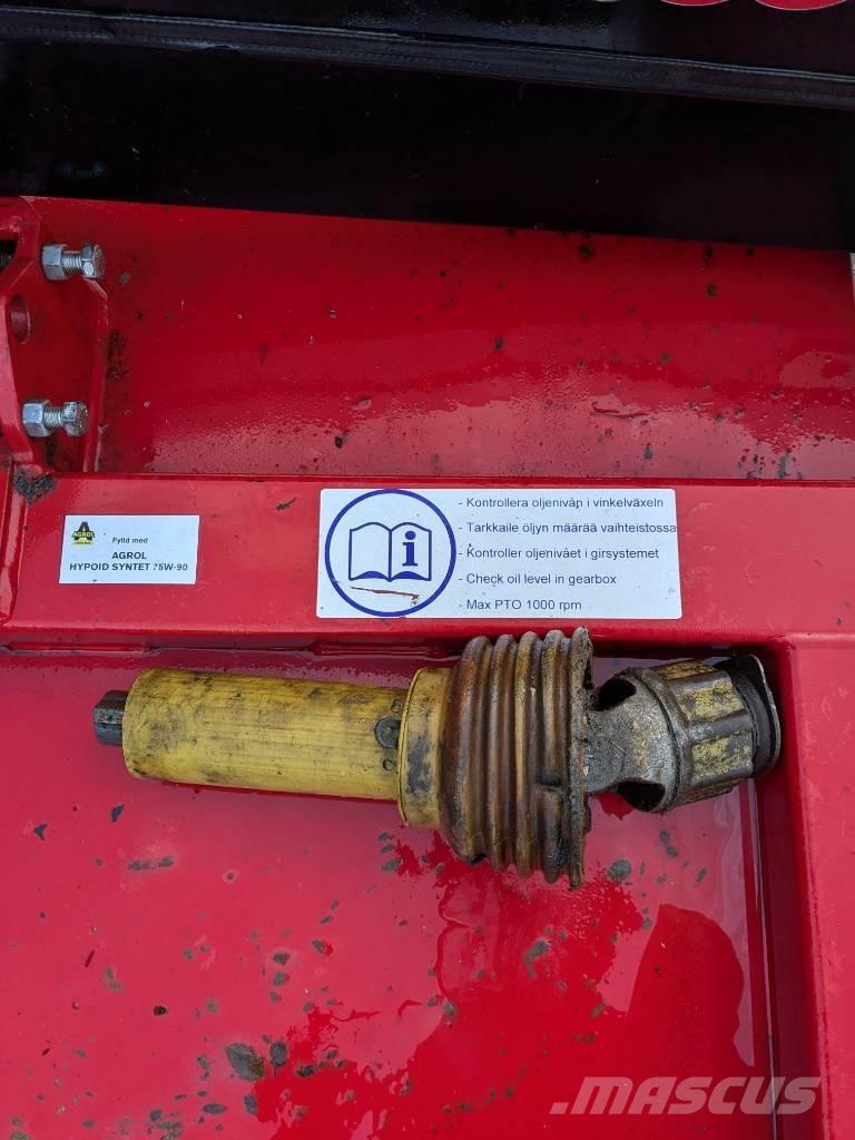 Ilsbo M150S جزازات وأغطية المراعي