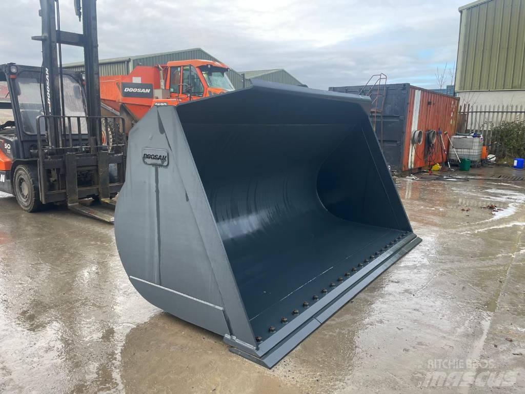 Doosan DL550 bucket دلاء