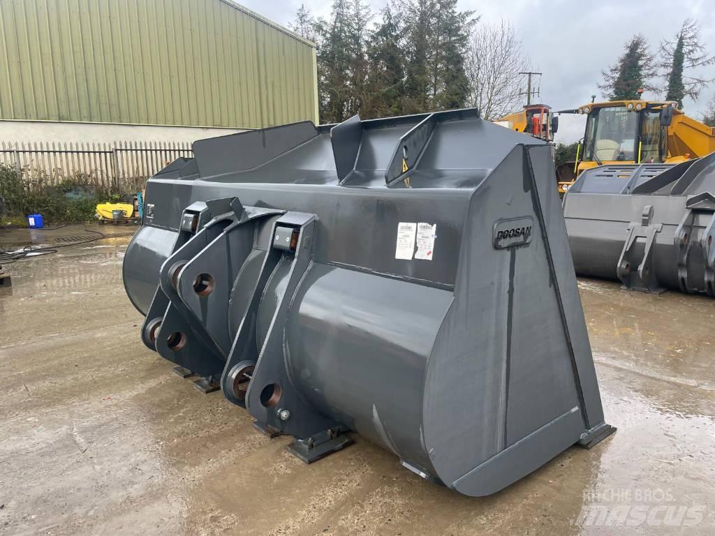 Doosan DL550 bucket دلاء