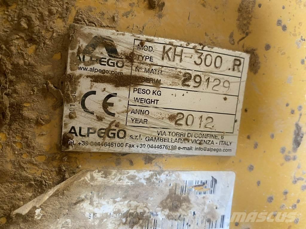 Alpego KH 300 R الكاسحات وقلابات التربة ذات المحركات