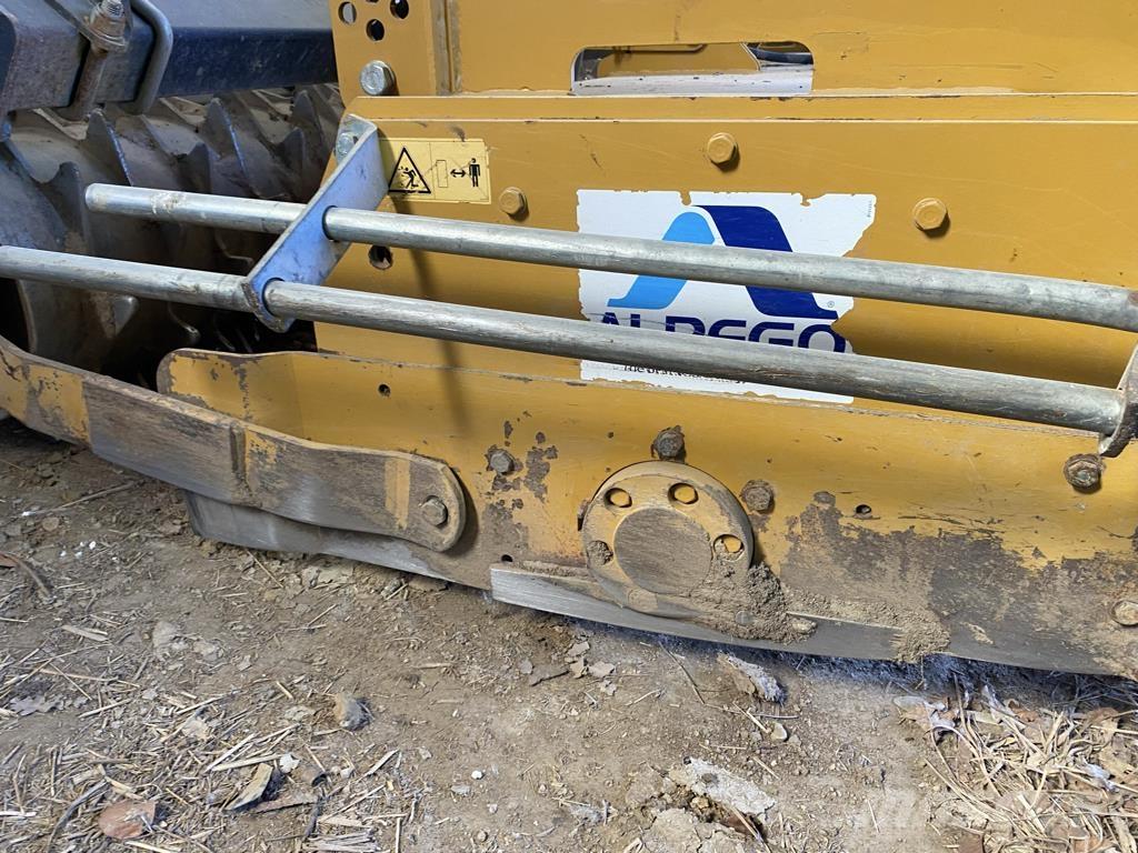 Alpego KH 300 R الكاسحات وقلابات التربة ذات المحركات