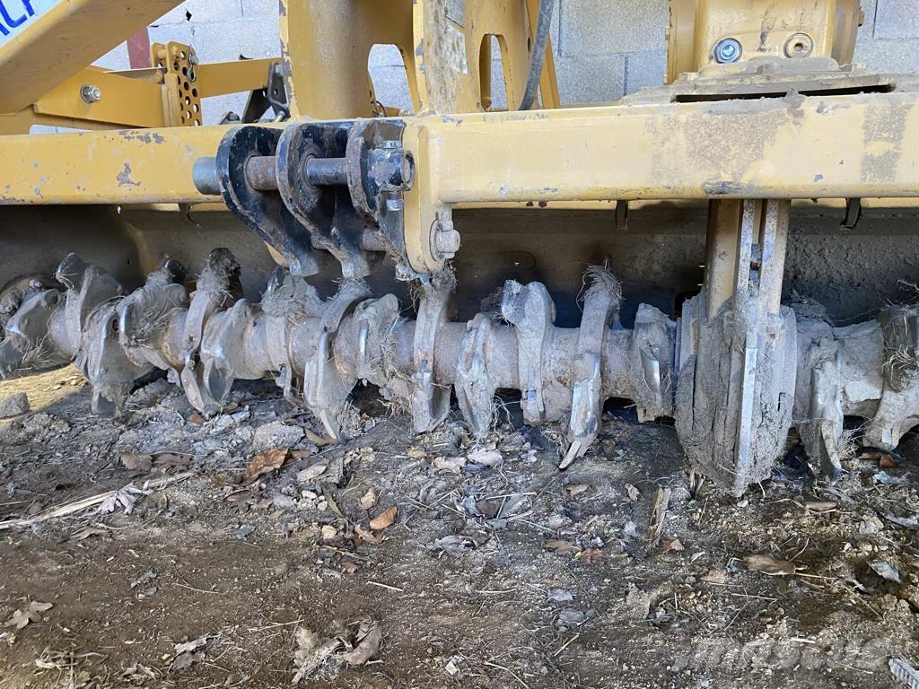 Alpego KH 300 R الكاسحات وقلابات التربة ذات المحركات