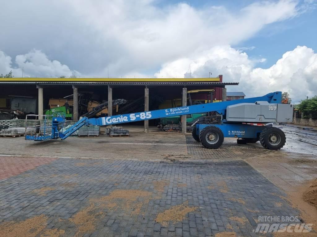 Genie S 85 4X4 رافعات سلة تلسكوبية