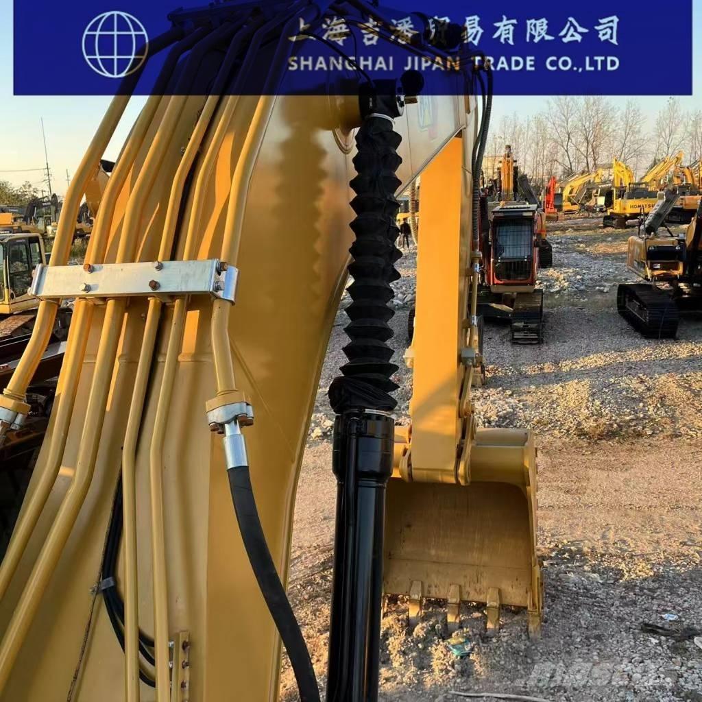 CAT 330 حفارات زحافة