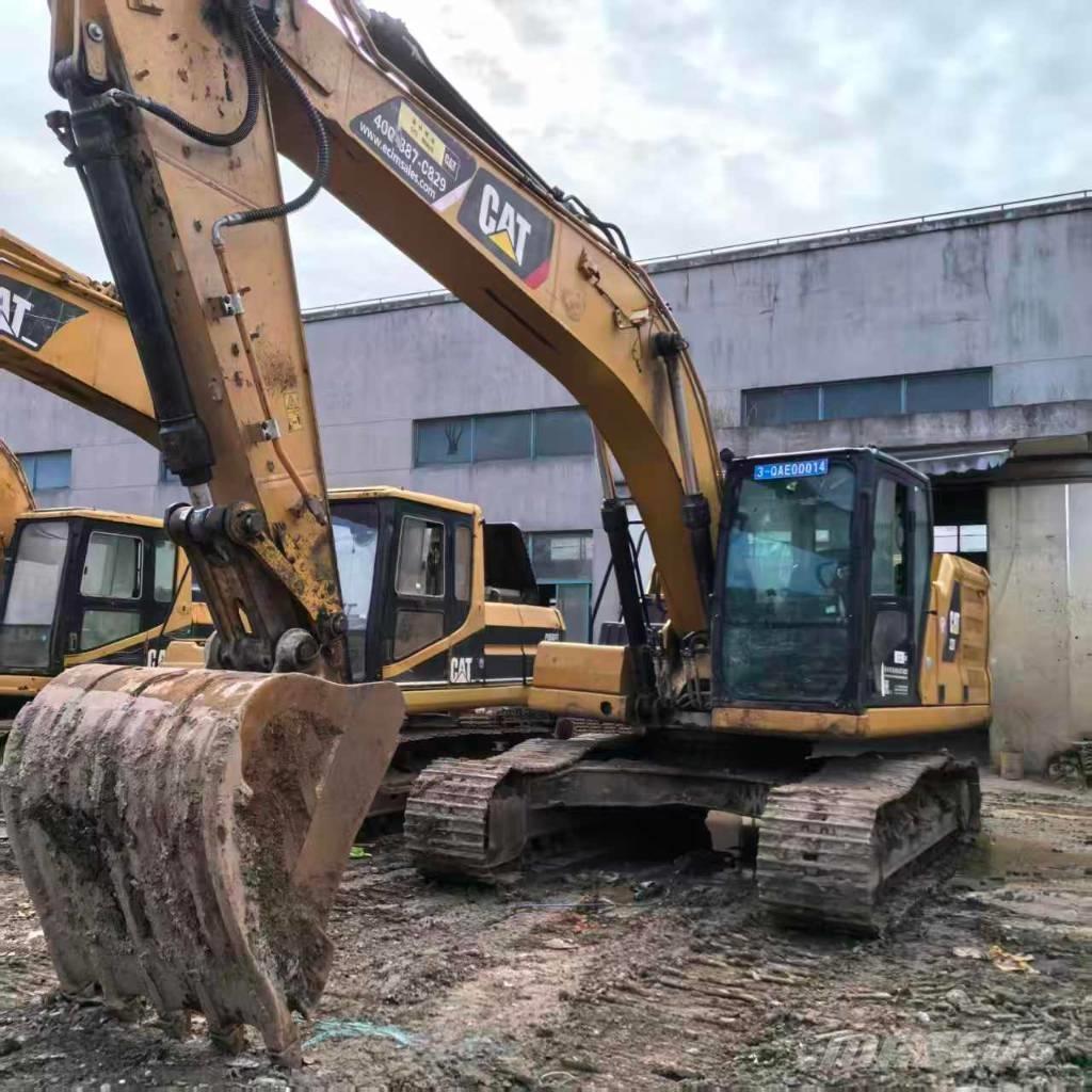 CAT 320 حفارات وسط 7 طن - 12 طن