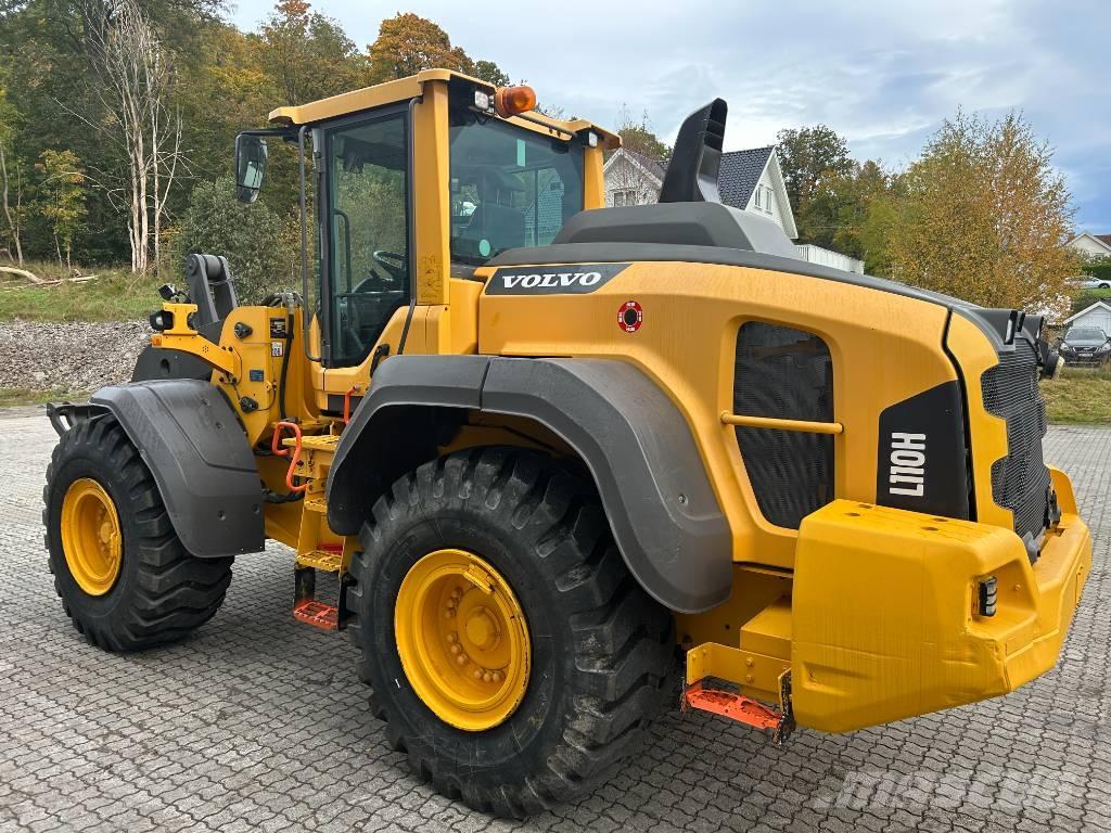 Volvo L110H لوادر بعجل