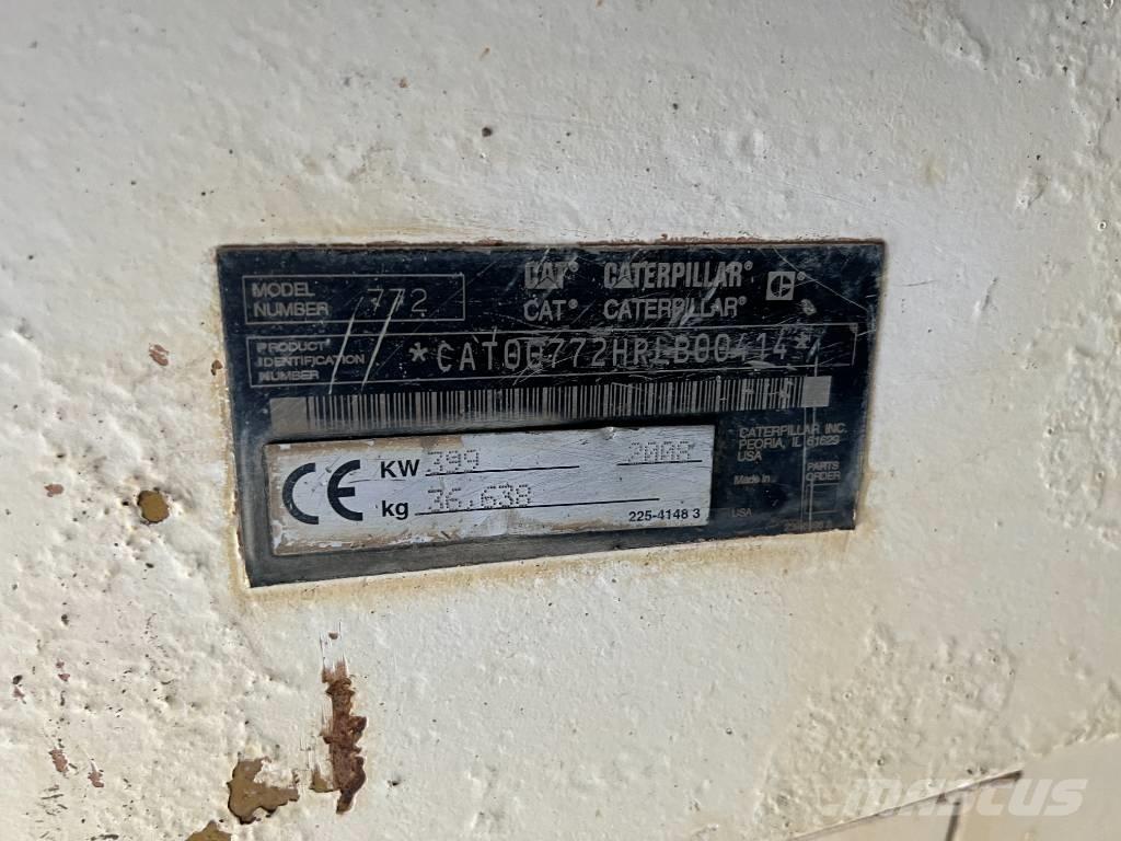 CAT 772 ساحبات مفصلية