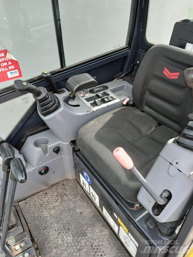 Yanmar SV 15 حفارات صغيرة أقل من 7 طن (حفارات صغيرة)