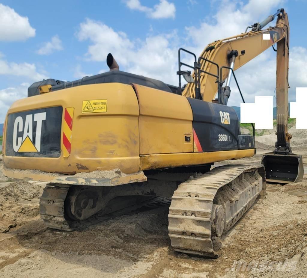CAT 336D2L حفارات زحافة