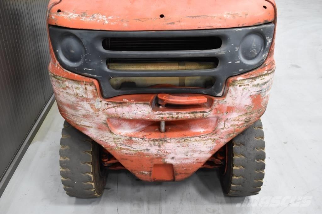 Linde H 25 D - 01 شاحنات الديزل