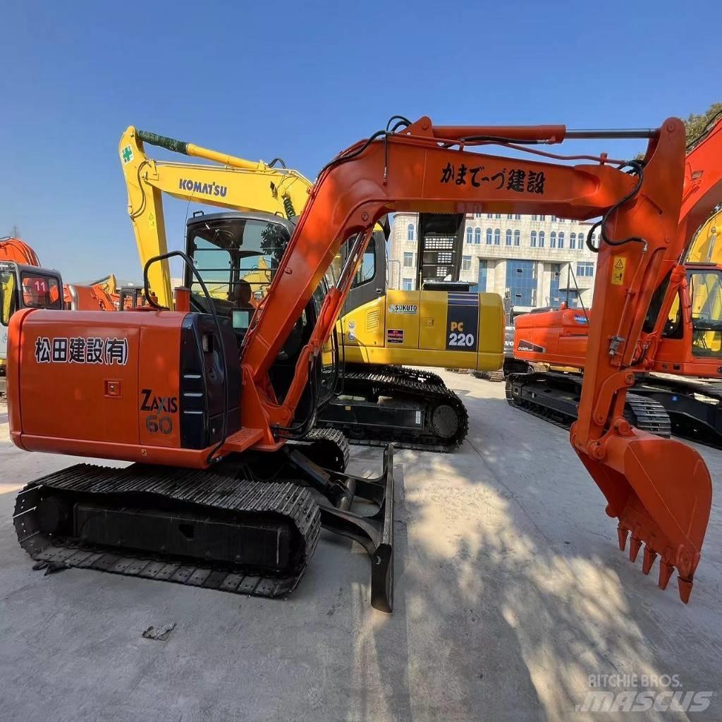Hitachi ZX 60 حفارات زحافة