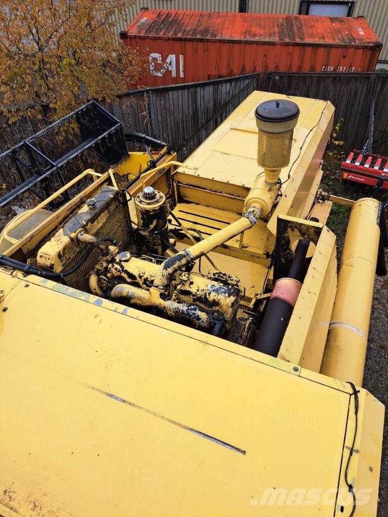 New Holland 8030H حصادات