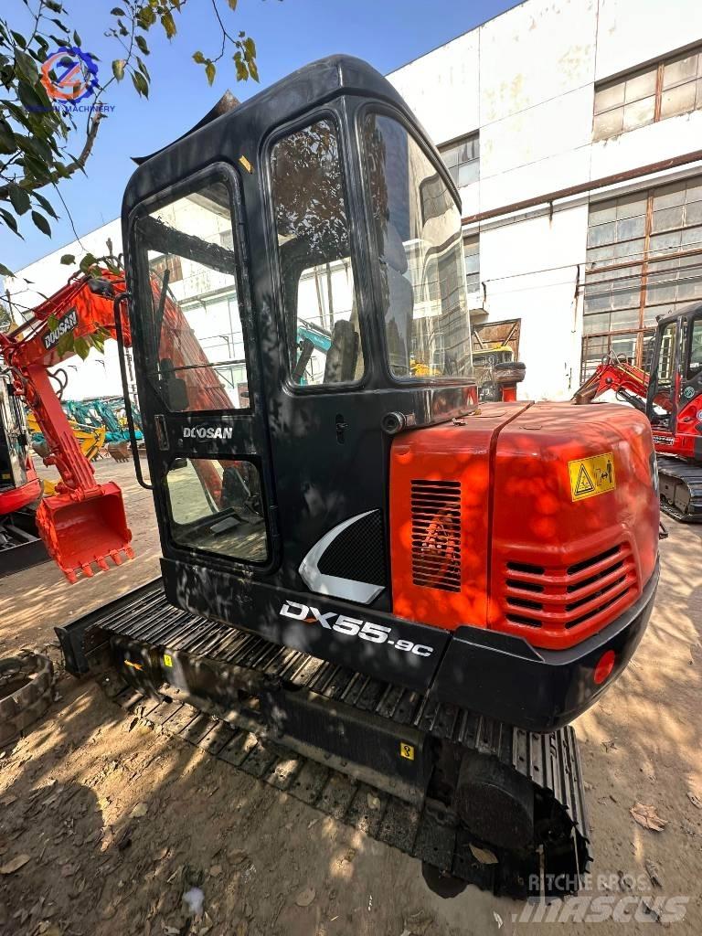 Doosan 55 حفارات صغيرة أقل من 7 طن (حفارات صغيرة)