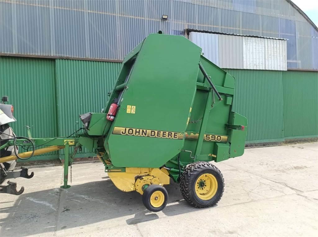 John Deere 590 محزمات مستديرة
