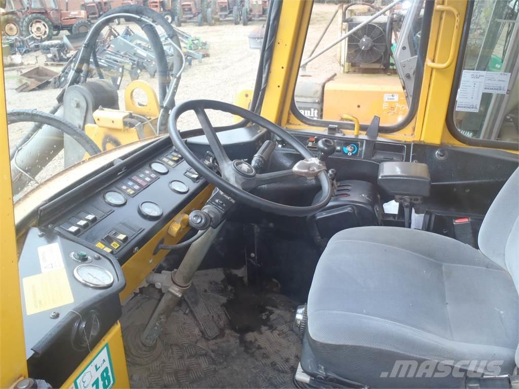 Volvo BM L70 الجرارات